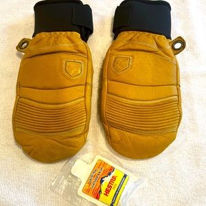 NEW w/o tags HESTRA Fall Line leather mittens. Sz 7 m sm/ wm med